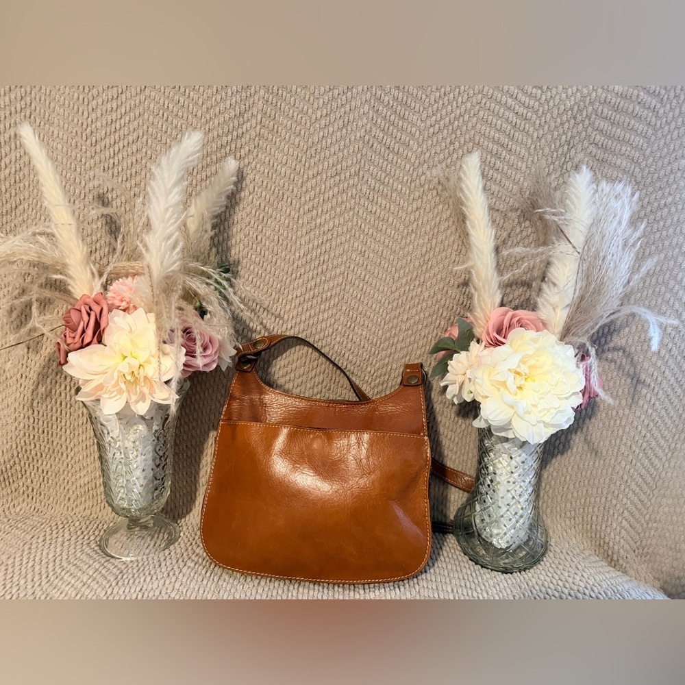 Patricia Nash London Saddle Bag Leather Crossbody Tan Tooled Vintage Style - Picture 2 of 8